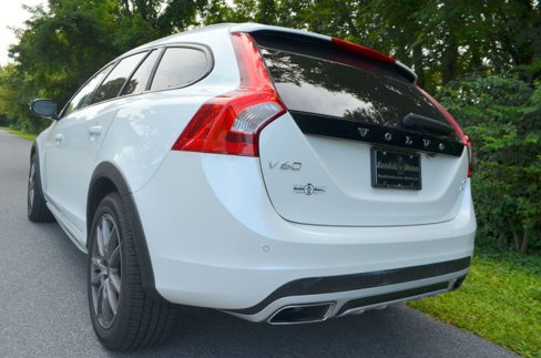 Used 2018 Volvo V60 T5 Cross Country w/ Convenience Package image 35