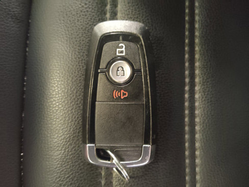 Used 2024 Ford Edge SEL image 32