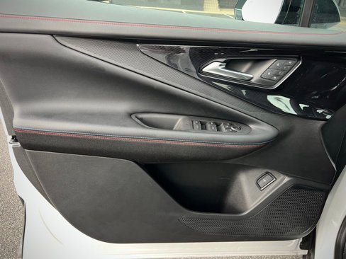 Used 2024 Chevrolet Blazer EV RS image 31