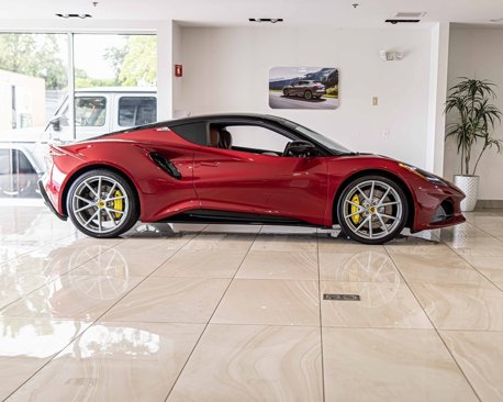 New 2025 Lotus Emira image 9