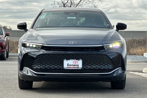 New 2026 Toyota Crown Nightshade image 9