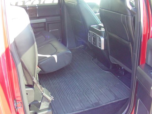 Used 2015 Ford F150 Platinum w/ Equipment Group 701A Luxury image 38