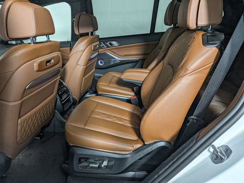 New 2026 BMW ALPINA XB7 image 40