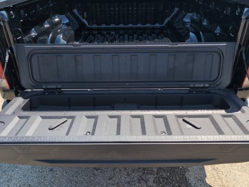New 2025 Chevrolet Colorado Z71 w/ Technology Package image 9