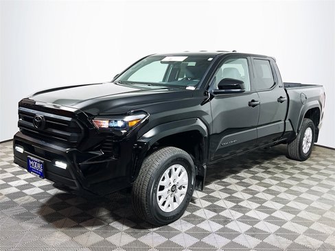 Certified 2025 Toyota Tacoma SR5 image 4
