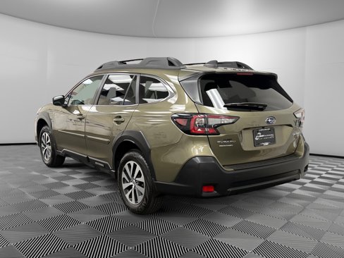 Certified 2023 Subaru Outback Premium image 3
