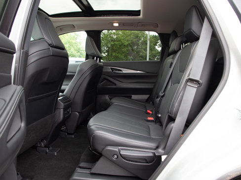 Used 2023 INFINITI QX60 Luxe image 19