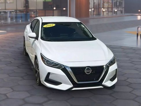 Used 2022 Nissan Sentra SV image 1