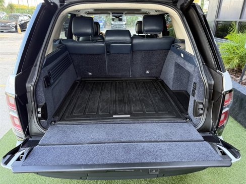 Used 2020 Land Rover Range Rover HSE image 36