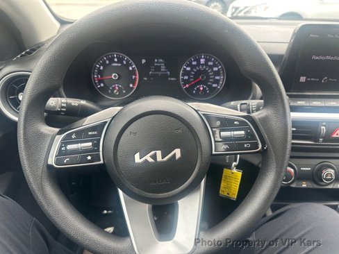 Used 2023 Kia Forte LXS image 17