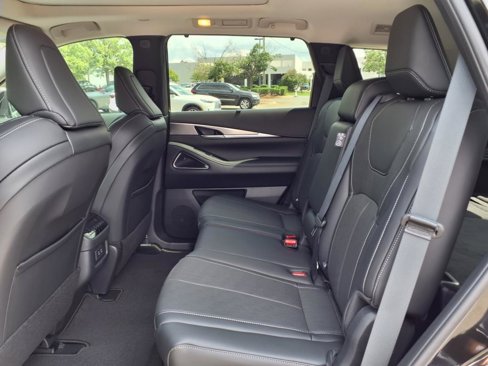 New 2026 INFINITI QX60 Luxe image 25