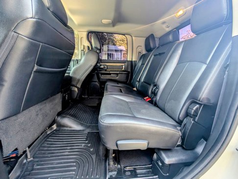 Used 2018 RAM 2500 Laramie w/ Sport Appearance Group image 17
