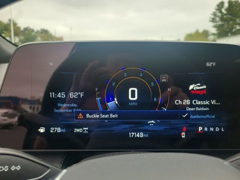 Used 2025 Chevrolet Equinox LT w/ Convenience Package II image 19