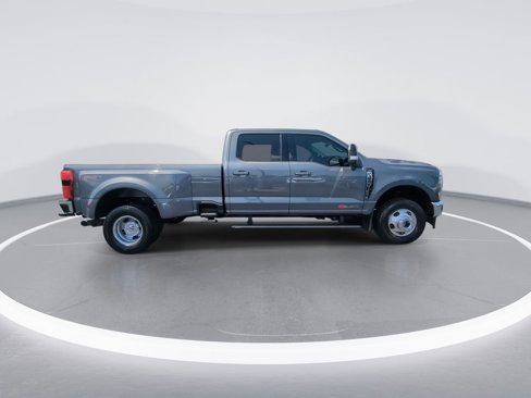 Used 2024 Ford F350 Lariat w/ Lariat Ultimate Package image 9
