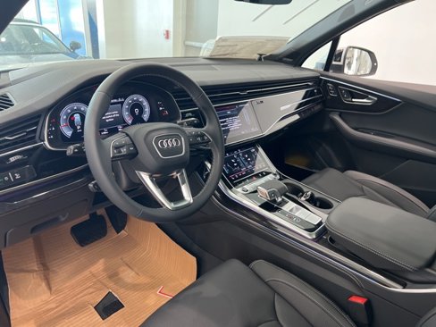 New 2025 Audi Q7 3.0T Prestige image 12