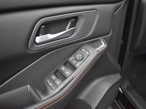 New 2026 Nissan Rogue SV image 27