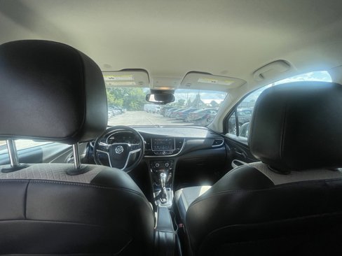 Used 2018 Buick Encore Sport Touring image 8