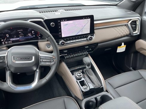 New 2026 GMC Canyon Denali image 16