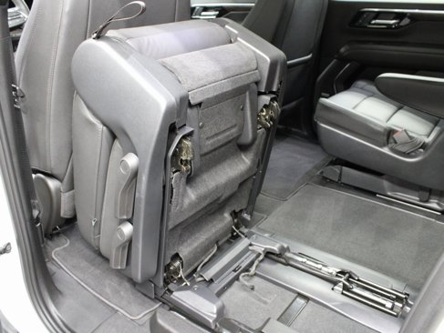 Used 2025 Chevrolet Suburban Z71 image 66