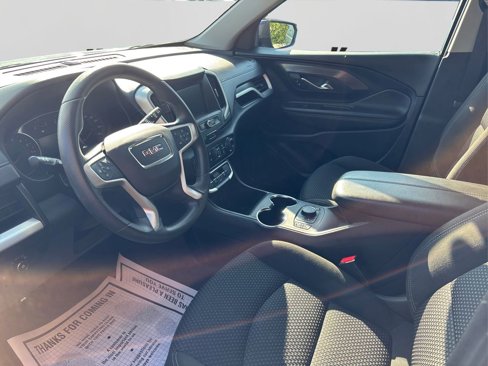 Used 2022 GMC Terrain SLE w/ Driver Convenience Package image 9