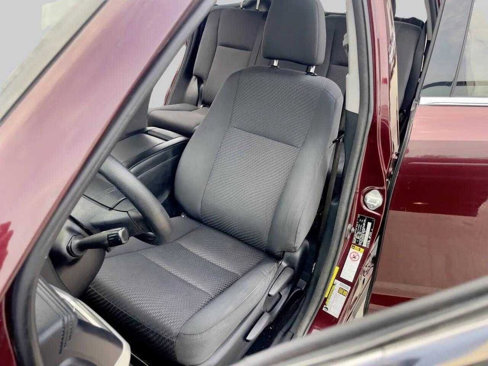Used 2018 Toyota Highlander FWD V6 image 28