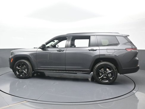 New 2025 Jeep Grand Cherokee L Limited w/ Black Appearance Package image 3