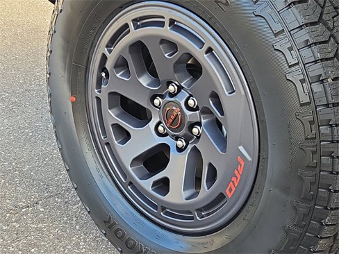 New 2025 Nissan Frontier PRO-4X w/ Pro Premium Package image 10