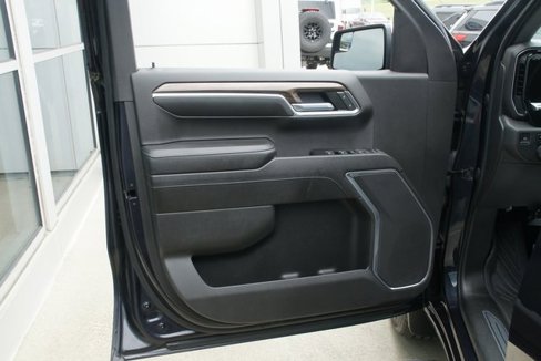 Used 2022 Chevrolet Silverado 1500 LT image 14