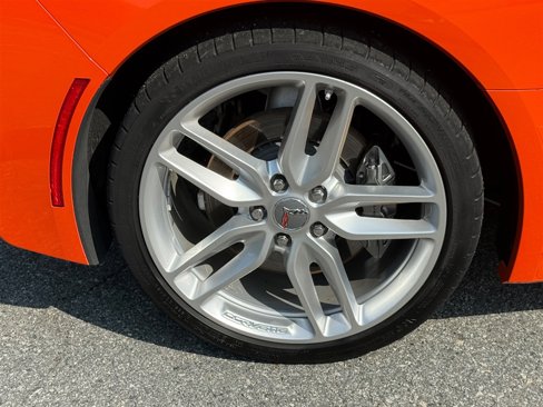 Used 2019 Chevrolet Corvette Stingray Coupe w/ 1LT image 30