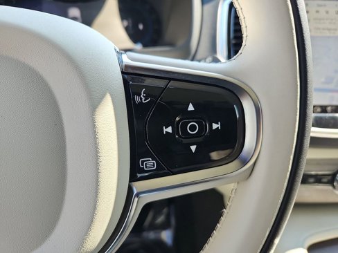 Certified 2024 Volvo XC90 B6 Plus w/ Protection Package Premier image 20