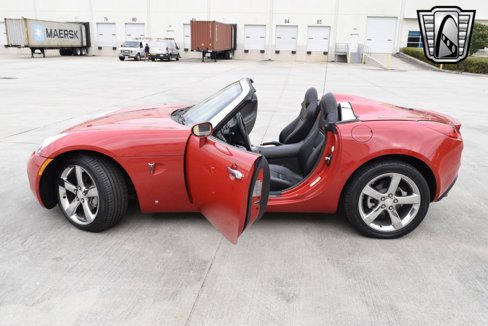 Used 2007 Pontiac Solstice GXP w/ Premium Package image 9