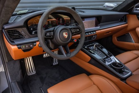 Certified 2025 Porsche 911 Carrera GTS image 4