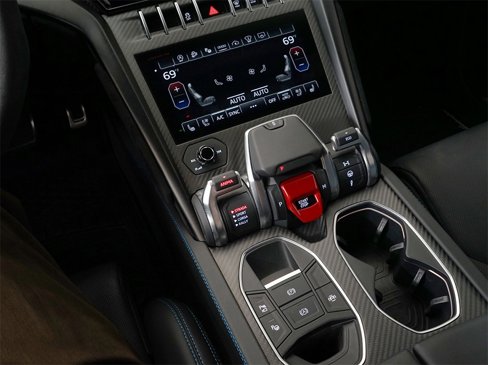 Used 2023 Lamborghini Urus Performante image 17