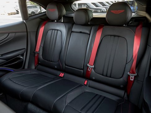 Used 2025 Aston Martin DBX 707 image 18