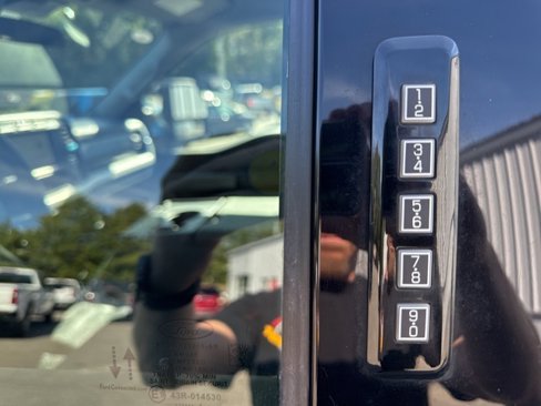 Used 2024 Ford F250 XLT image 16