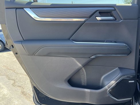 New 2026 GMC Acadia Elevation image 17
