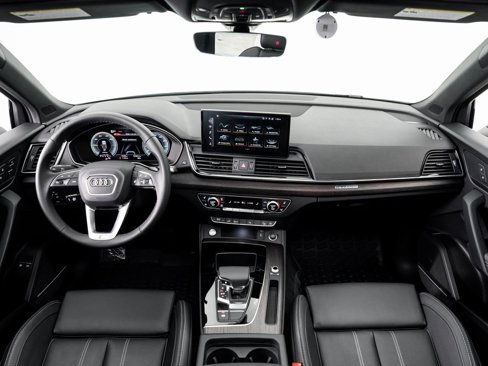 Used 2024 Audi Q5 e Premium Plus image 18