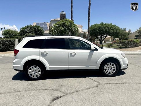 Used 2018 Dodge Journey SXT w/ Connectivity Group image 4