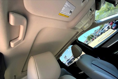 Certified 2025 MAZDA CX-70 Plug-In Hybrid w/ Premium Pkg image 12