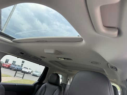 New 2026 Kia Carnival SX image 27
