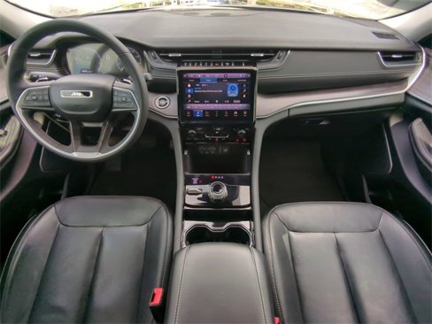 Used 2023 Jeep Grand Cherokee L Limited w/ Black Appearance Package image 19