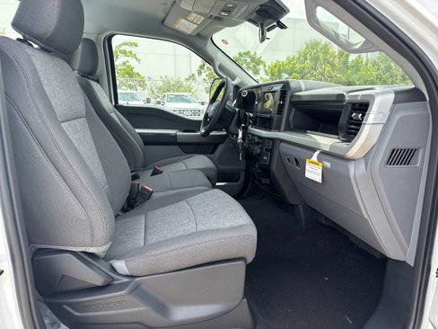 New 2025 Ford F350 4x4 Regular Cab Super Duty image 20