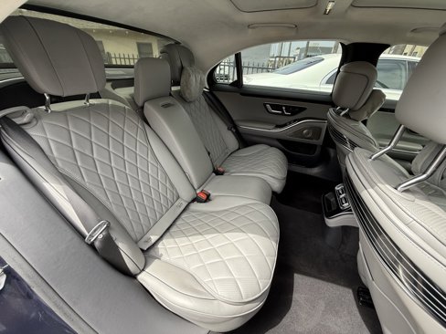Used 2022 Mercedes-Benz S 500 4MATIC w/ AMG Line Package image 15