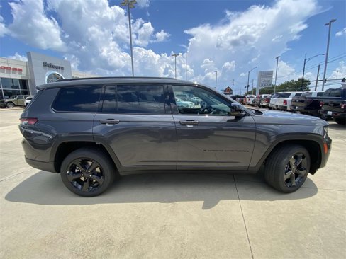 New 2025 Jeep Grand Cherokee L Altitude image 37