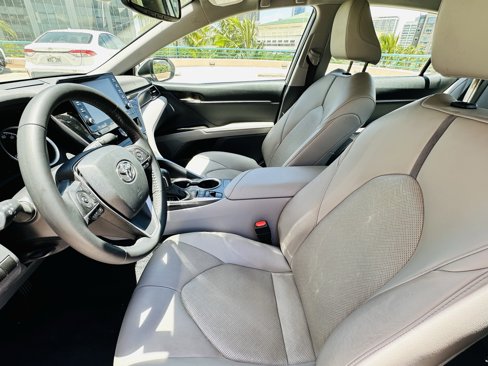 Used 2023 Toyota Camry XLE image 13