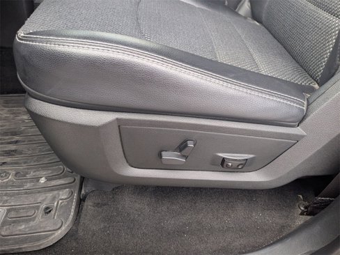 Used 2017 RAM 1500 Sport image 11