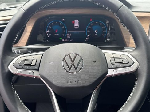 New 2025 Volkswagen Atlas SE image 16