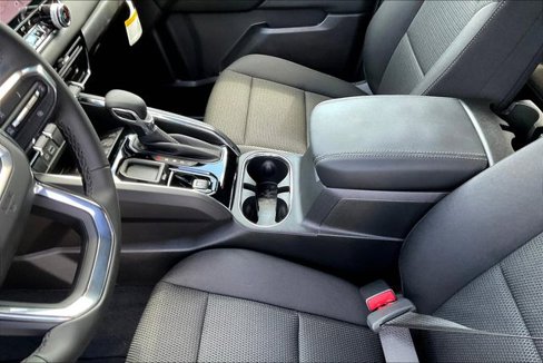 New 2026 GMC Canyon Elevation w/ Convenience Package image 9