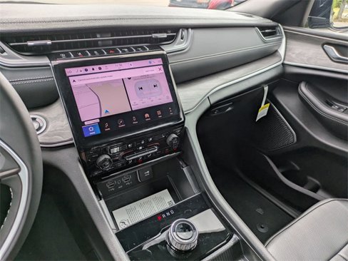 New 2025 Jeep Grand Cherokee L Limited w/ Luxury Tech Group II image 20
