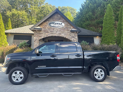 Used 2015 Toyota Tundra SR5 image 1